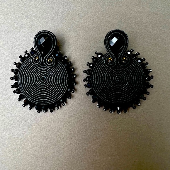 Black Elegant Round Dangle Earrings - Evening Glam Soutache Earrings - Picture 3 of 8